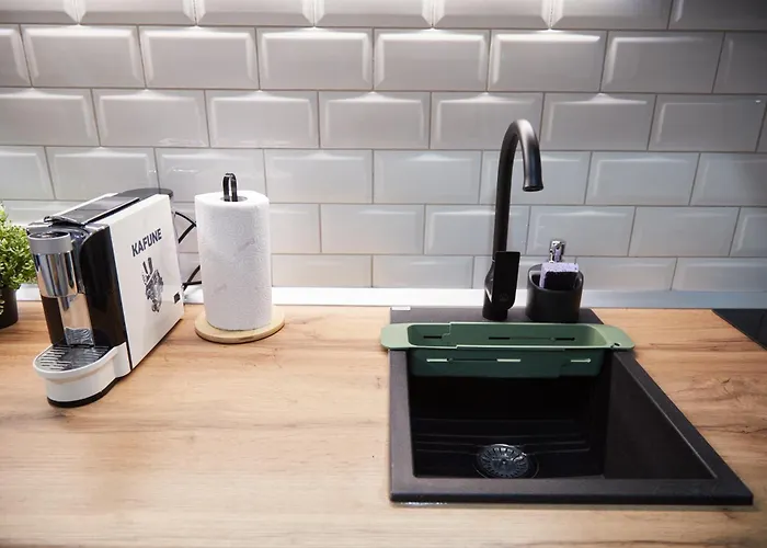 Апартаменти Antonia Park Mall